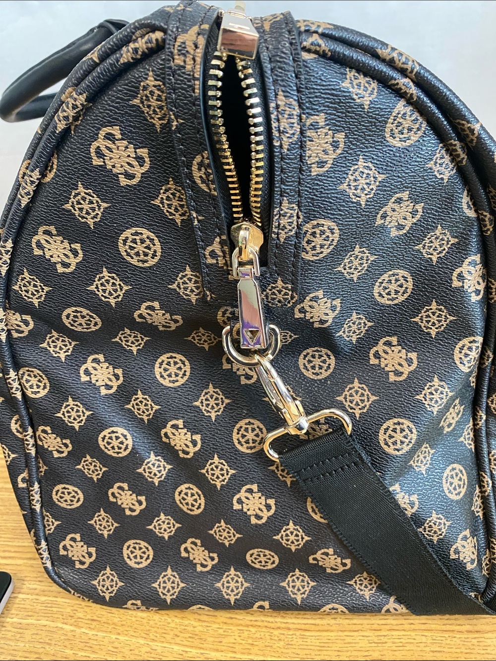 GUESS Wilder Weekender Duffel Bag 4G Peony Monogram Print - Picture 6 of 12